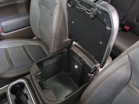 Used 2021 GMC Sierra 2500 Denali w/ Denali Ultimate Package image 28