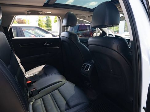 Used 2020 Kia Sorento EX AWD/4WD image 23