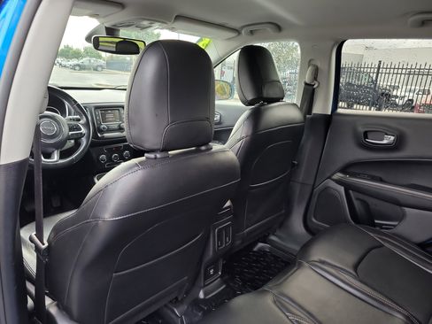 Used 2018 Jeep Compass Latitude image 14