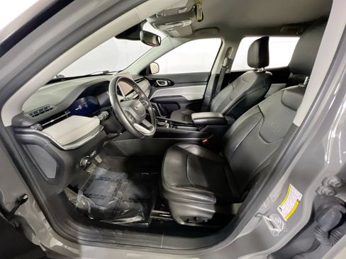 Used 2022 Jeep Compass Limited w/ Elite Group AWD/4WD image 20
