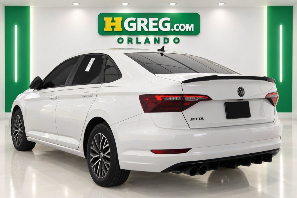 Used 2021 Volkswagen Jetta R-Line FWD image 2
