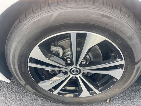 Certified 2021 Nissan Sentra SV image 24