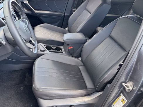 Used 2023 Volkswagen Tiguan SE R-Line AWD/4WD image 11