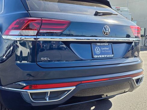 Certified 2022 Volkswagen Atlas Cross Sport SEL R-Line AWD/4WD image 7