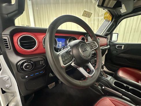 Used 2023 Jeep Wrangler Unlimited Rubicon 4xe image 25