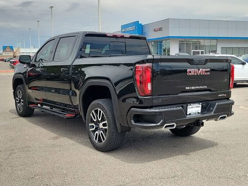 Used 2023 GMC Sierra 1500 AT4 w/ Technology Package AWD/4WD image 7