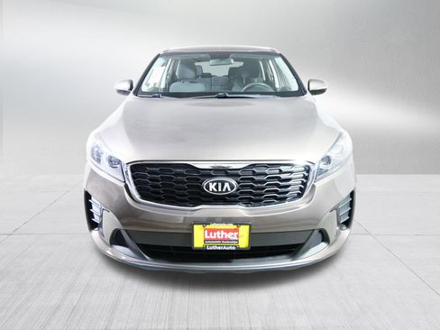 Used 2019 Kia Sorento LX AWD/4WD image 2