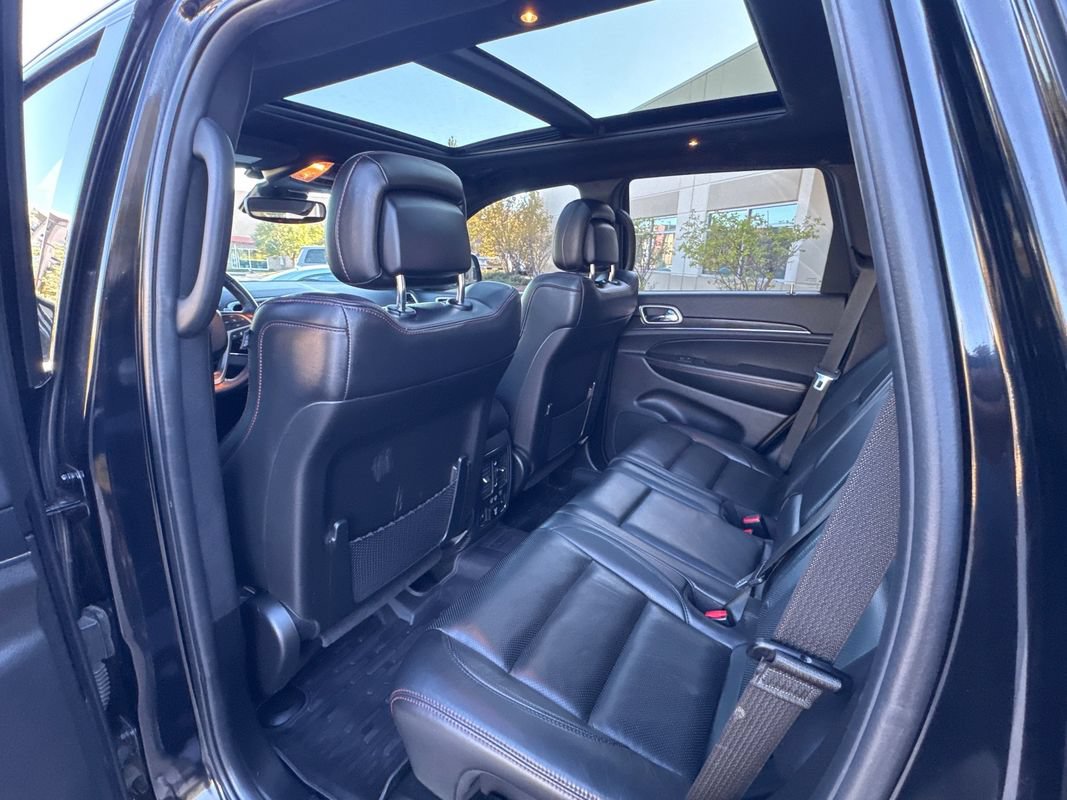 Used 2018 Jeep Grand Cherokee Trailhawk w/ Trailhawk Luxury Group AWD/4WD image 26