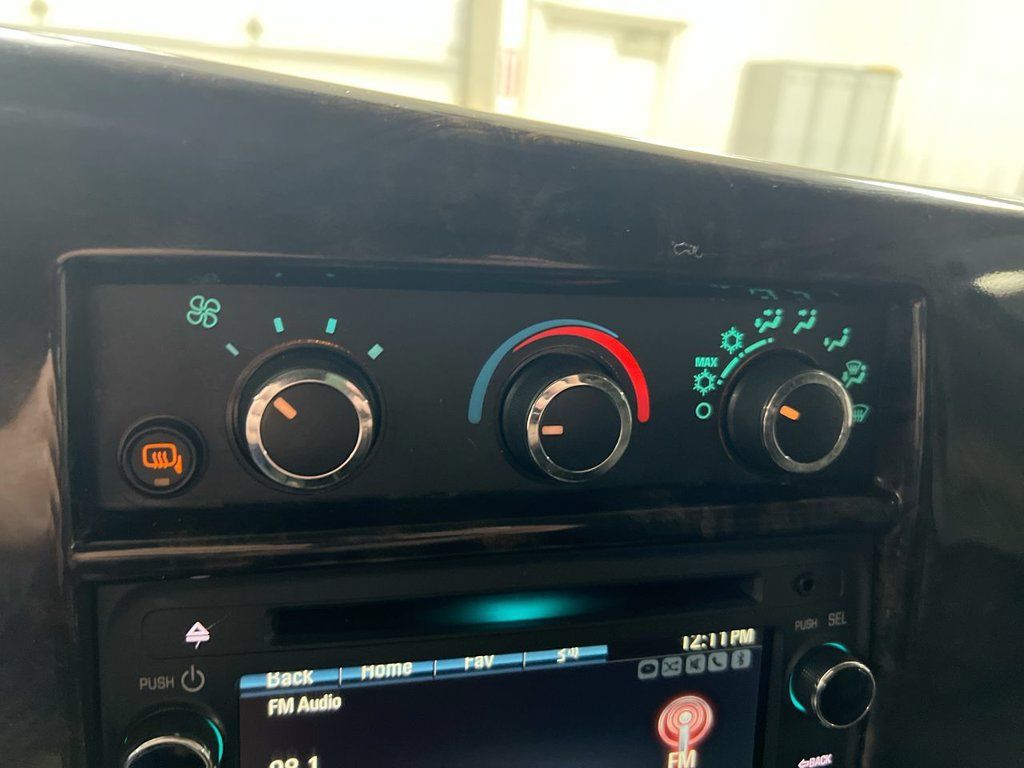 Used 2016 Chevrolet Express 2500 RWD image 16