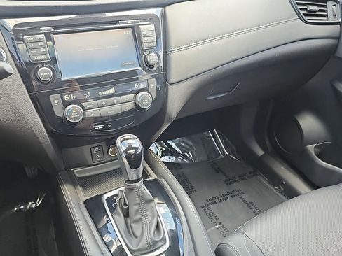 Used 2017 Nissan Rogue SL w/ SL Premium Package AWD/4WD image 15