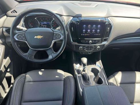 Used 2023 Chevrolet Traverse LT AWD/4WD image 13