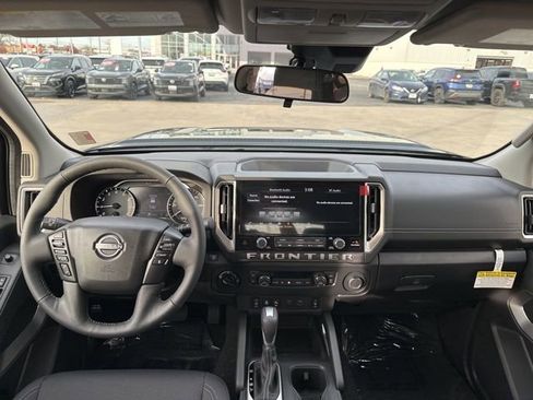 New 2026 Nissan Frontier SV w/ SV Convenience Package AWD/4WD image 16