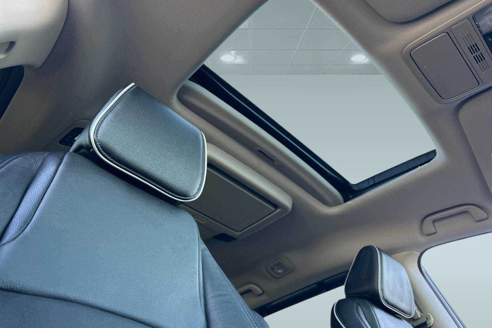 New 2027 Honda Odyssey Touring image 24