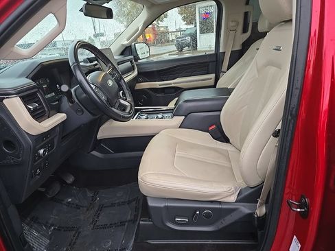 Used 2022 Ford Expedition Platinum AWD/4WD image 12