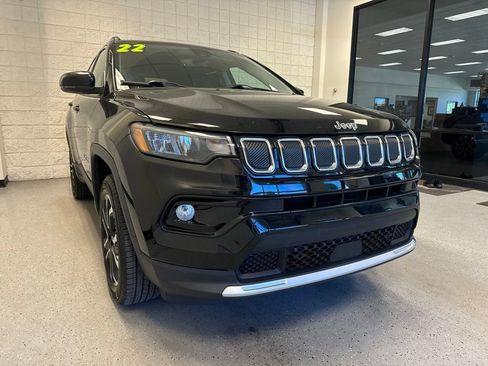 Used 2022 Jeep Compass Limited AWD/4WD image 31