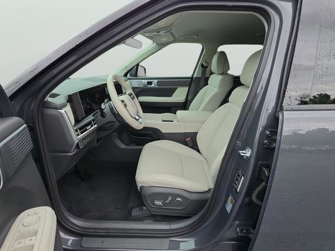 Used 2026 Hyundai Santa Fe SEL FWD image 15