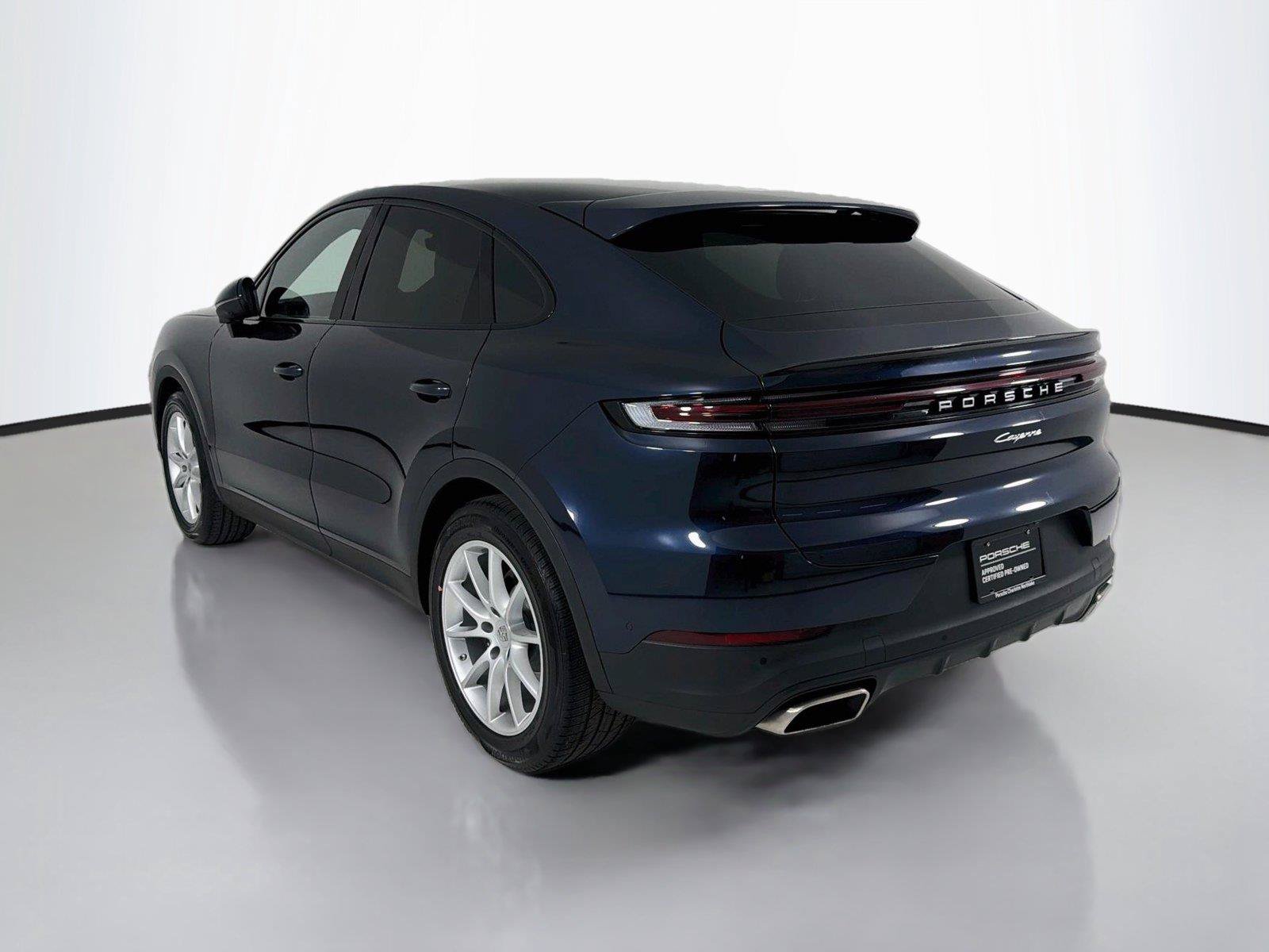 Used 2024 Porsche Cayenne Coupe w/ Premium Package Plus AWD/4WD image 3