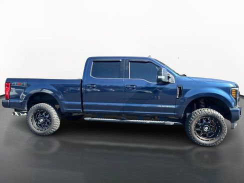 Used 2019 Ford F250 Lariat AWD/4WD image 2