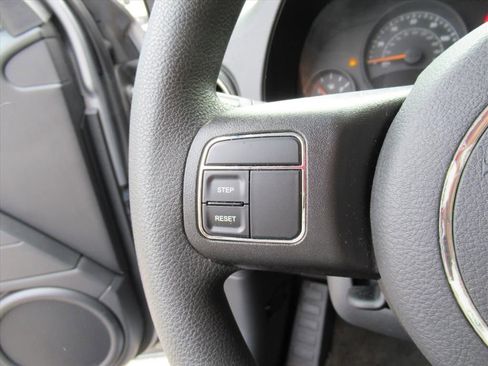 Used 2017 Jeep Patriot Sport image 18