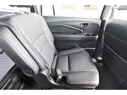 Used 2022 Honda Pilot Elite image 11