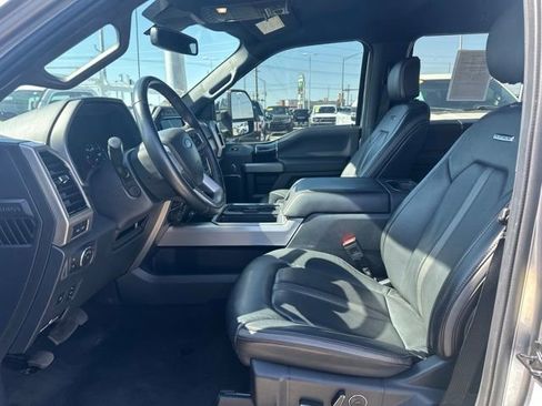 Used 2022 Ford F350 Platinum AWD/4WD image 6