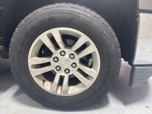 Used 2017 Chevrolet Silverado 1500 LT w/ All Star Edition image 4