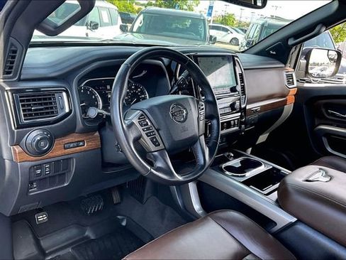 Used 2022 Nissan Titan Platinum Reserve w/ Moonroof Package AWD/4WD image 14