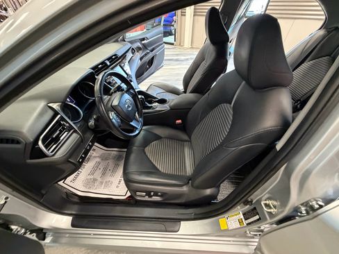 Used 2020 Toyota Camry SE FWD image 50