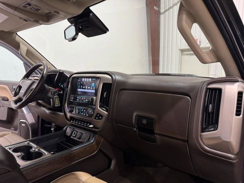 Used 2018 GMC Sierra 3500 Denali w/ Duramax Plus Package AWD/4WD image 10
