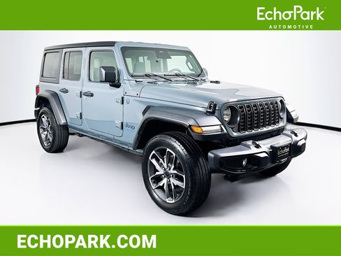 Used 2025 Jeep Wrangler Sport S w/ Convenience Group image 1