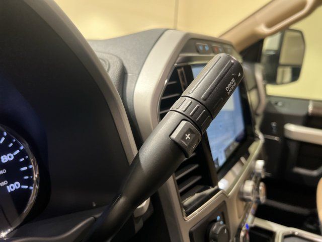 Used 2022 Ford F350 Lariat w/ Lariat Ultimate Package AWD/4WD image 15