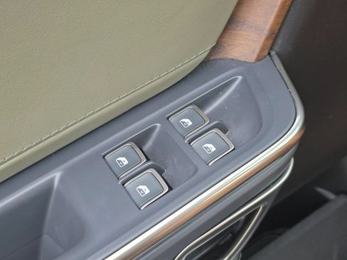 Used 2023 Rivian R1S Launch Edition Quad AWD/4WD image 24