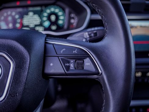 Certified 2025 Audi Q3 2.0T Premium Plus w/ Premium Plus Package image 13