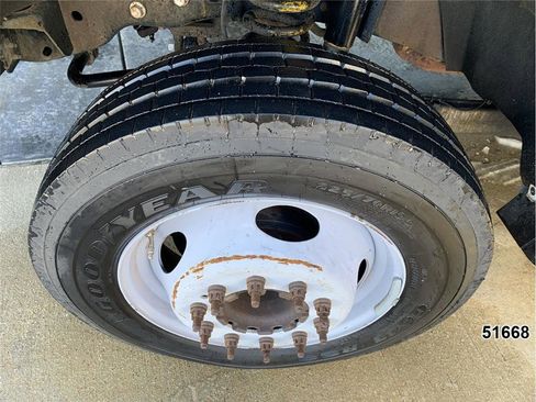 Used 2012 Ford F550 Regular Cab w/ PWR Equipment Group image 18