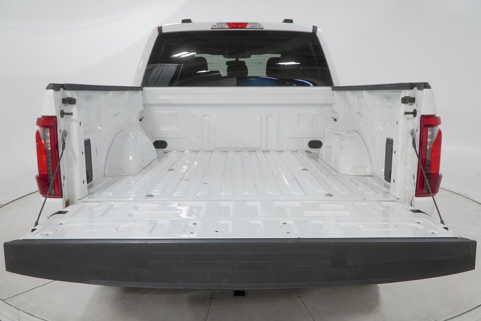Used 2025 Ford F150 XLT w/ Equipment Group 301A Standard AWD/4WD image 9