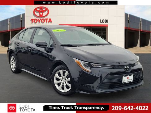 Used 2023 Toyota Corolla LE image 1