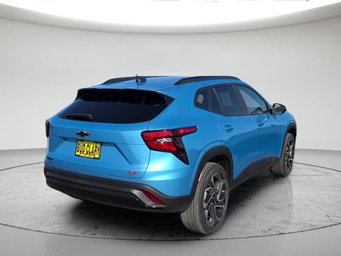 New 2026 Chevrolet Trax RS FWD image 8