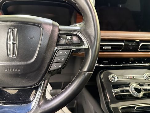 Used 2023 Lincoln Nautilus Reserve w/ Luxury Package FWD image 15