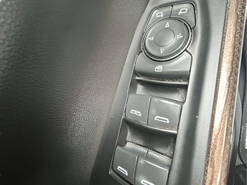 Used 2022 Chevrolet Silverado 1500 RST w/ Bed Protection Package AWD/4WD image 19