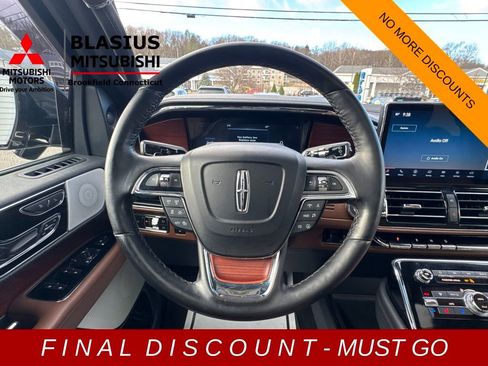 Used 2022 Lincoln Navigator Reserve image 35