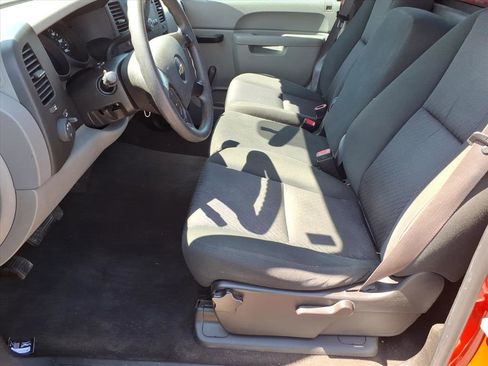 Used 2012 Chevrolet Silverado 1500 W/T RWD image 6