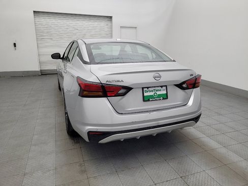Used 2024 Nissan Altima 2.5 SV image 6