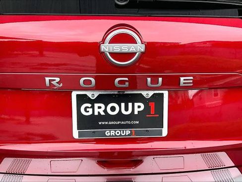 Certified 2026 Nissan Rogue SV w/ SV Premium Package FWD image 10