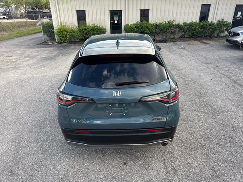 Used 2025 Honda HR-V Sport image 6