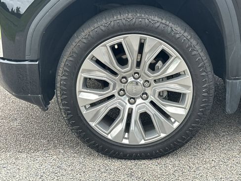 Used 2021 GMC Sierra 1500 Denali w/ Denali Ultimate Package AWD/4WD image 11