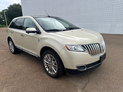 Used 2014 Lincoln MKX FWD w/ Equipment Group 102A