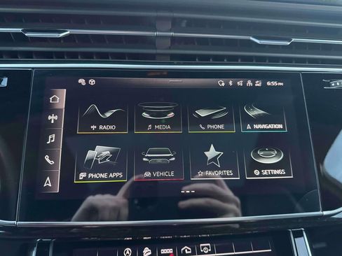 Used 2023 Audi Q7 2.0T Premium w/ Towing Package image 27