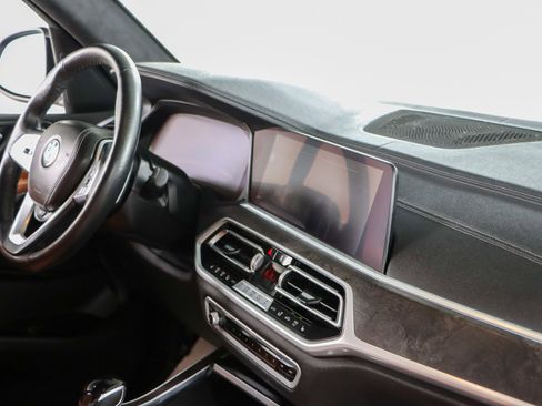 Used 2022 BMW X7 xDrive40i image 27