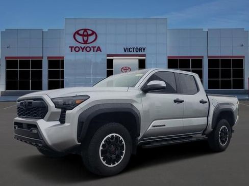 Used 2024 Toyota Tacoma TRD Off-Road AWD/4WD image 1