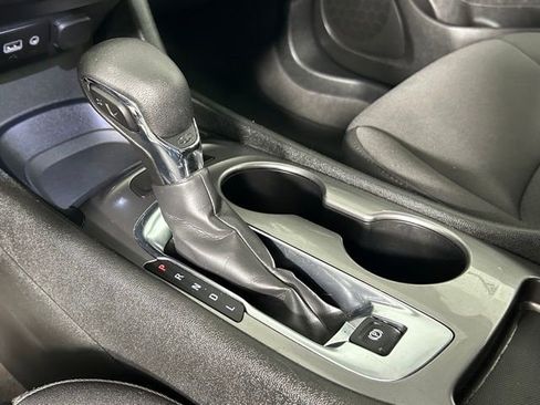 Used 2024 Chevrolet Malibu LS FWD image 30